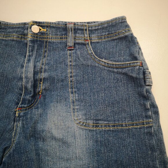 Bum Equipment Ladies Size 8 Denim Medium Wash Straight Fit Jean Shorts - Picture 5 of 13